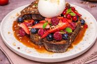 Karamelli Orman Meyveli French Toast